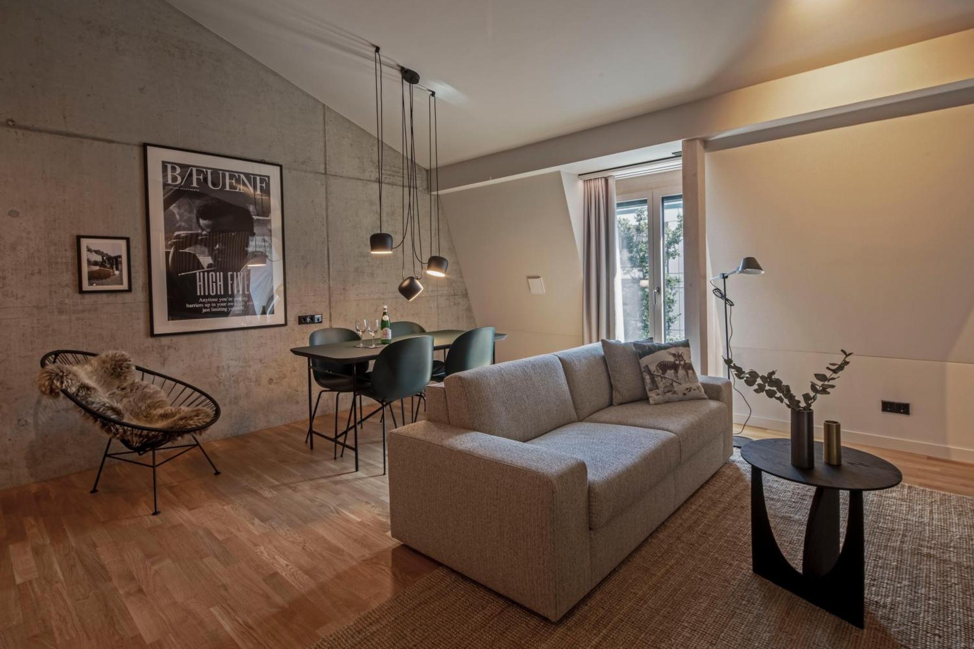 B5 Aparthotel